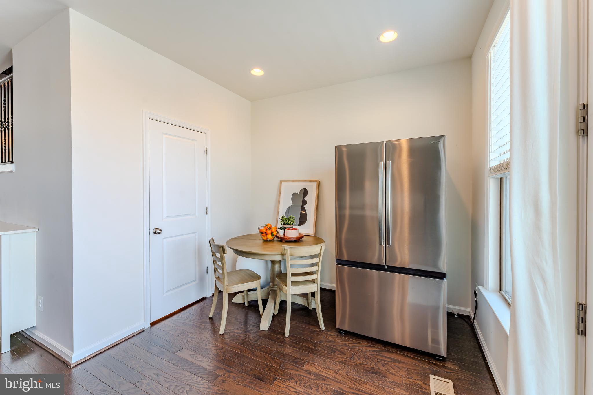 GATEWAY COMMONS - Residential Lease