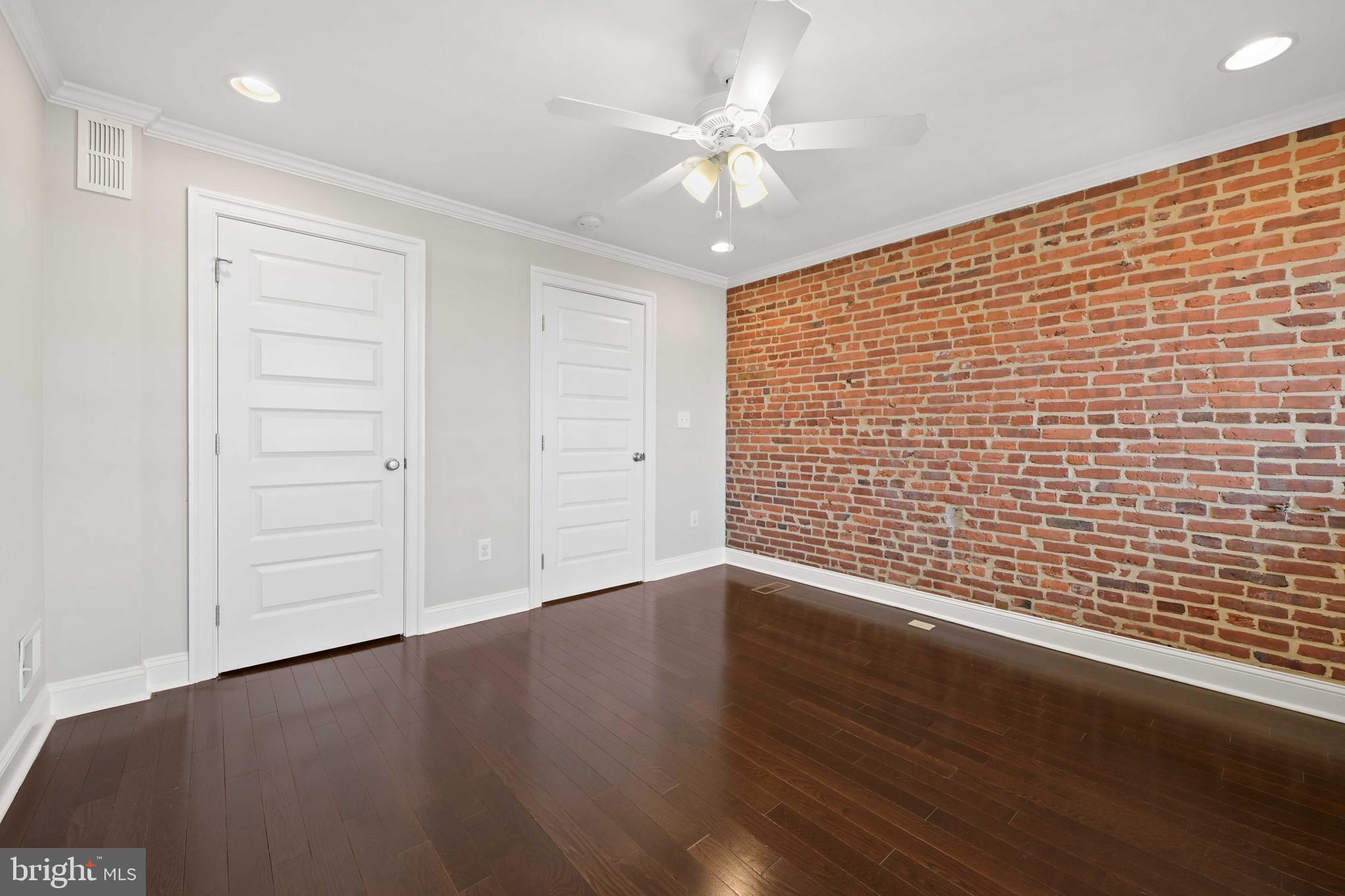 BREWERS HILL - Residential