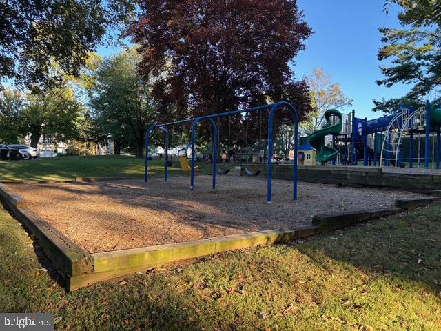 EDGEWOOD - Residential