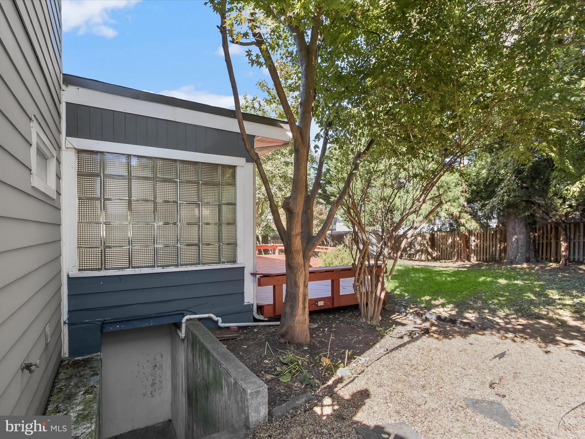 EDGEWOOD - Residential