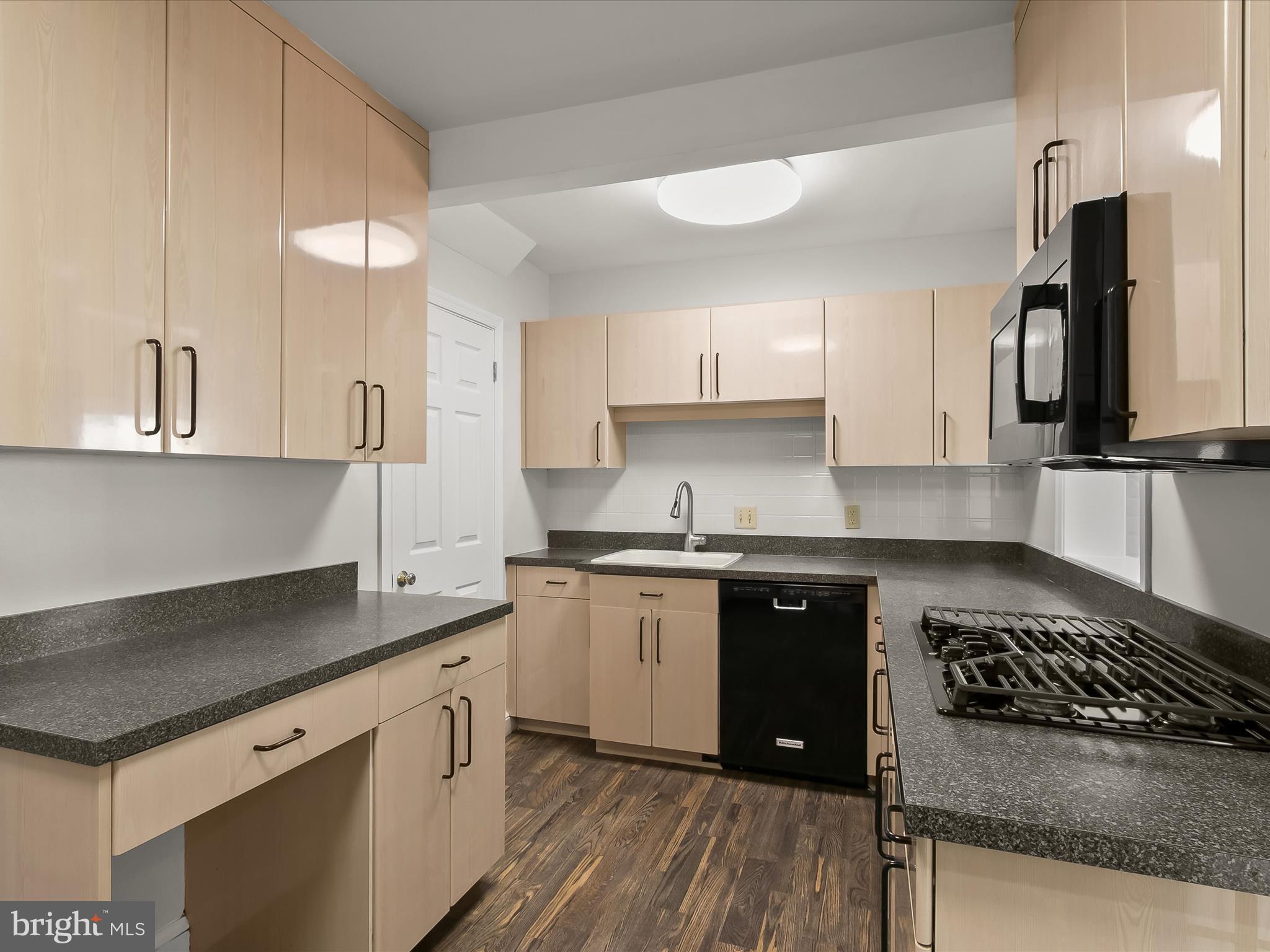 EDGEWOOD - Residential