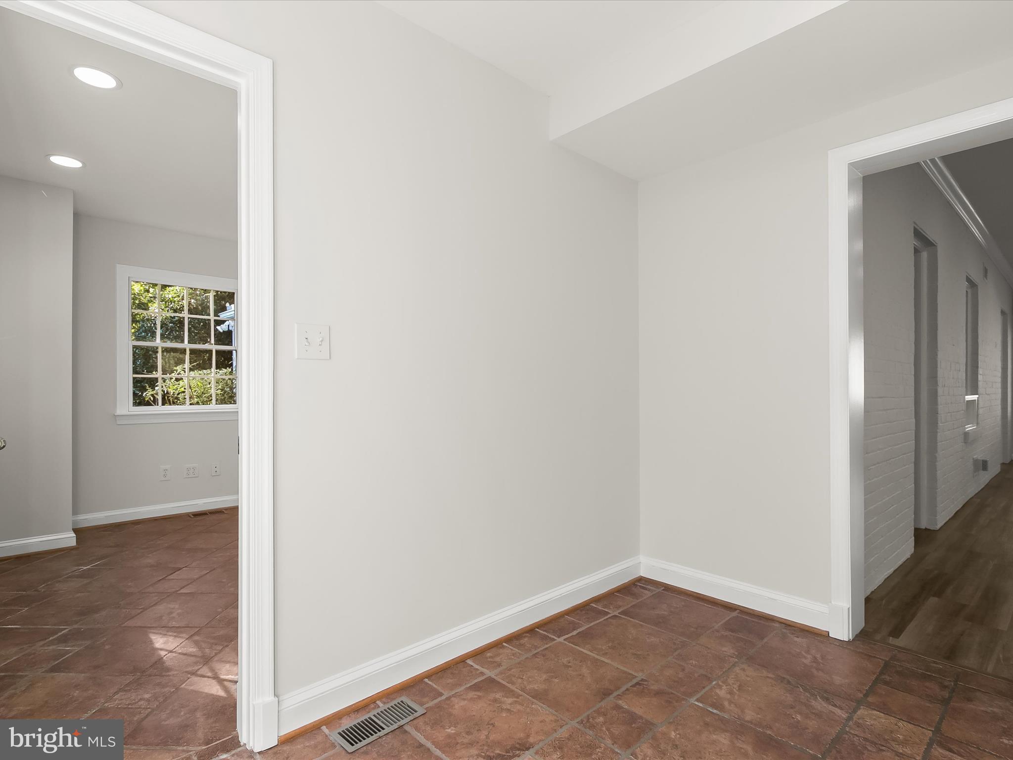 EDGEWOOD - Residential