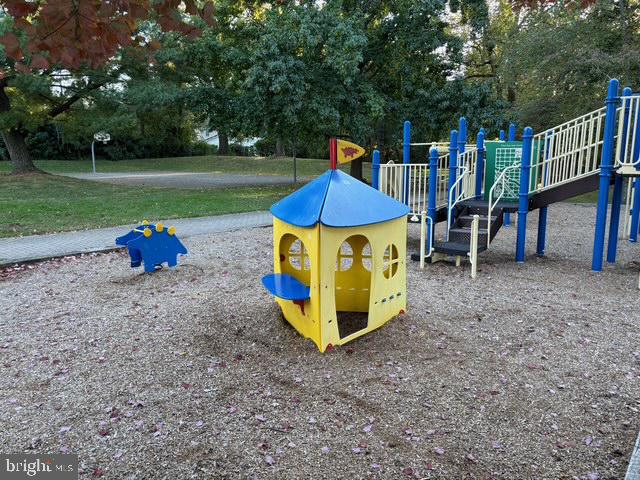 EDGEWOOD - Residential