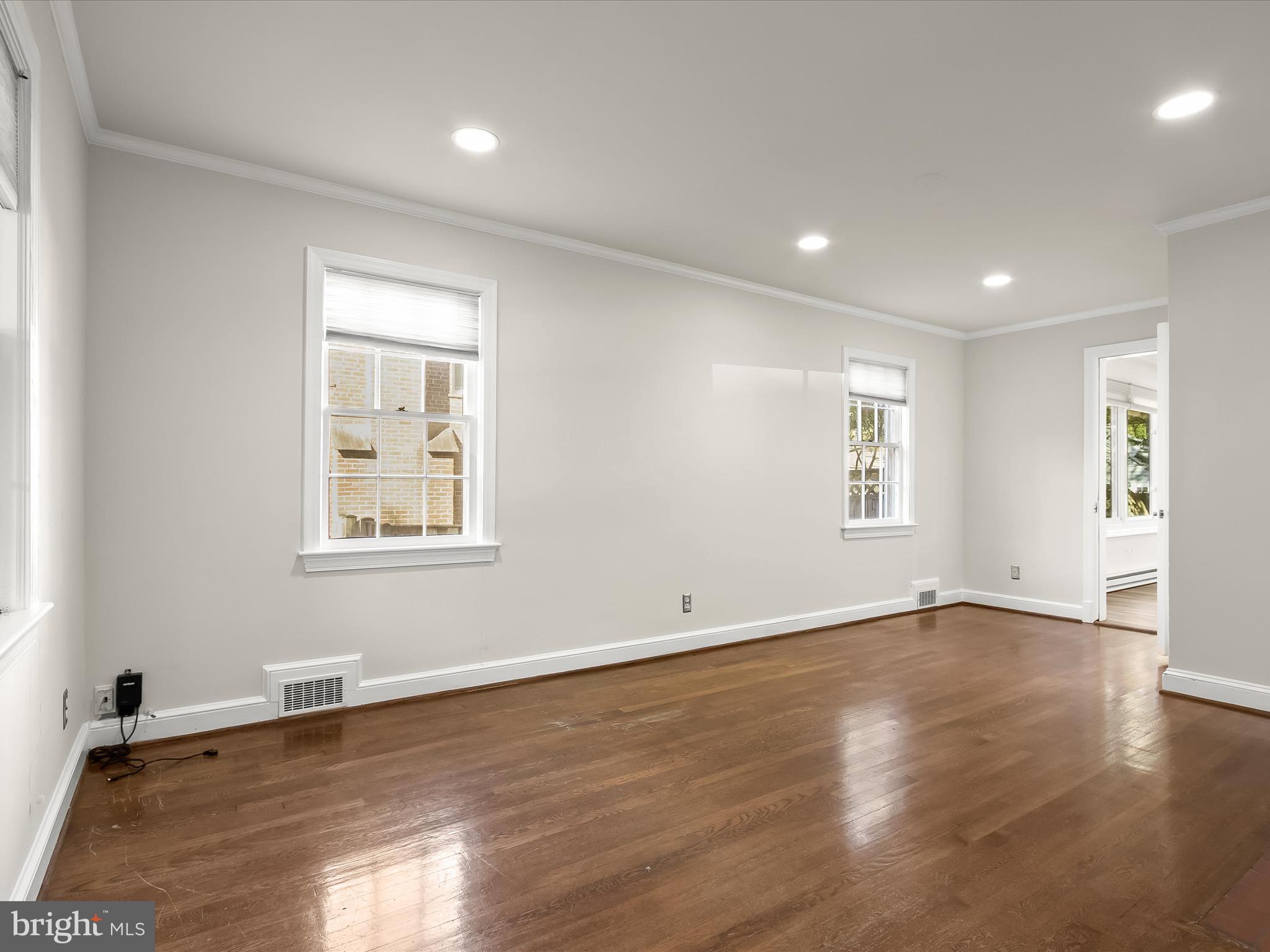 EDGEWOOD - Residential