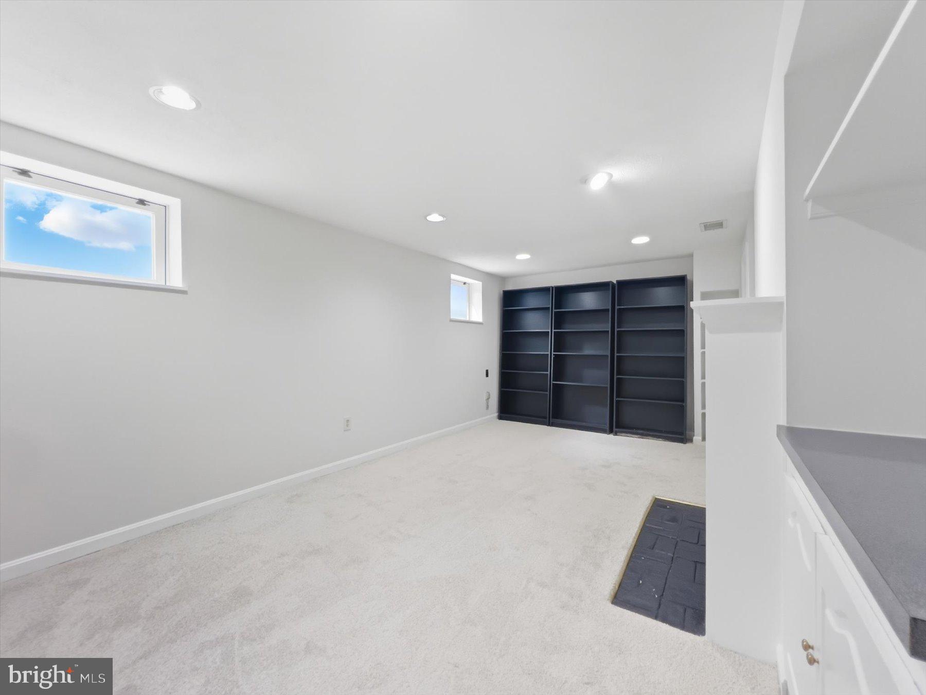 EDGEWOOD - Residential