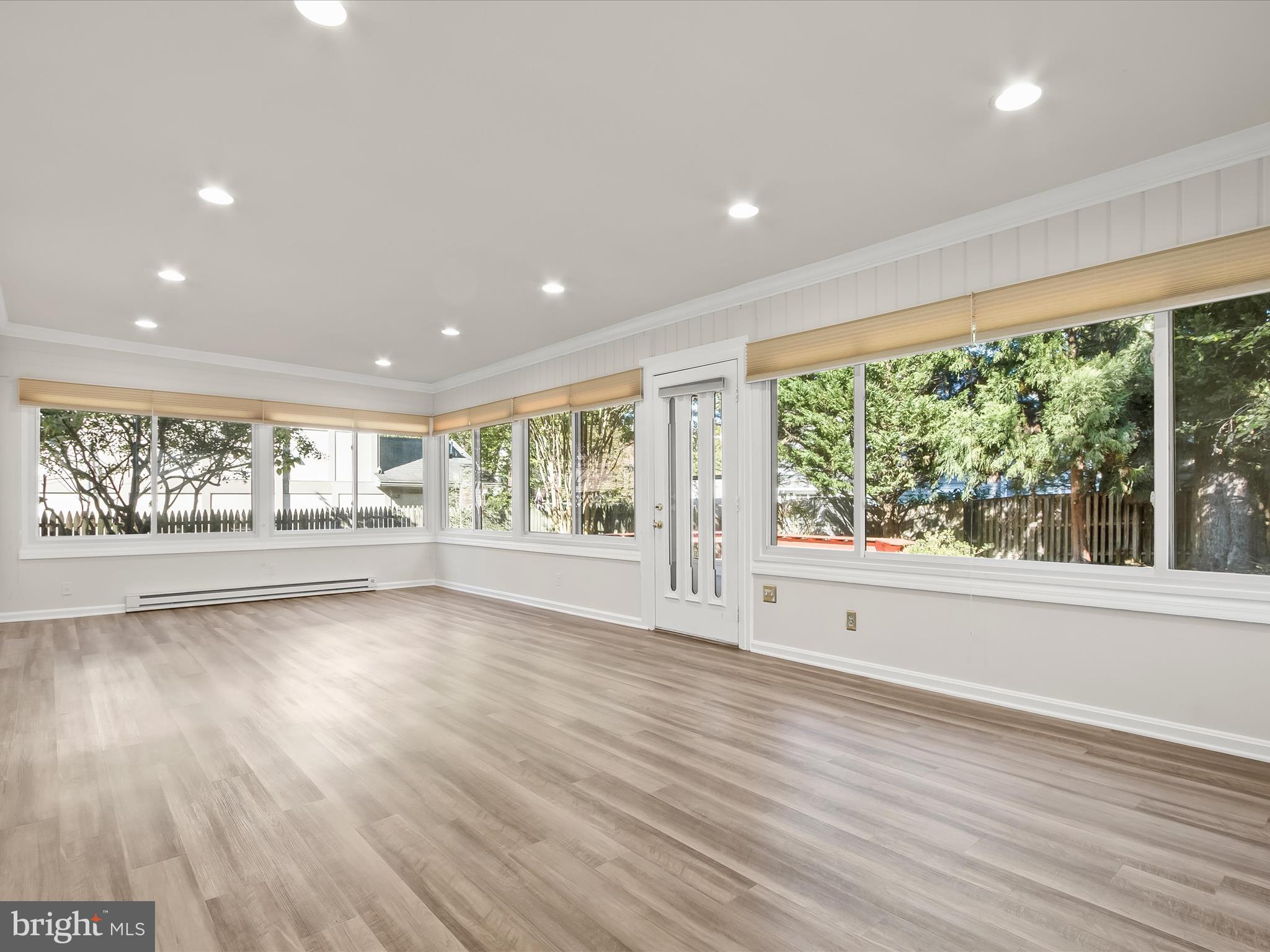 EDGEWOOD - Residential