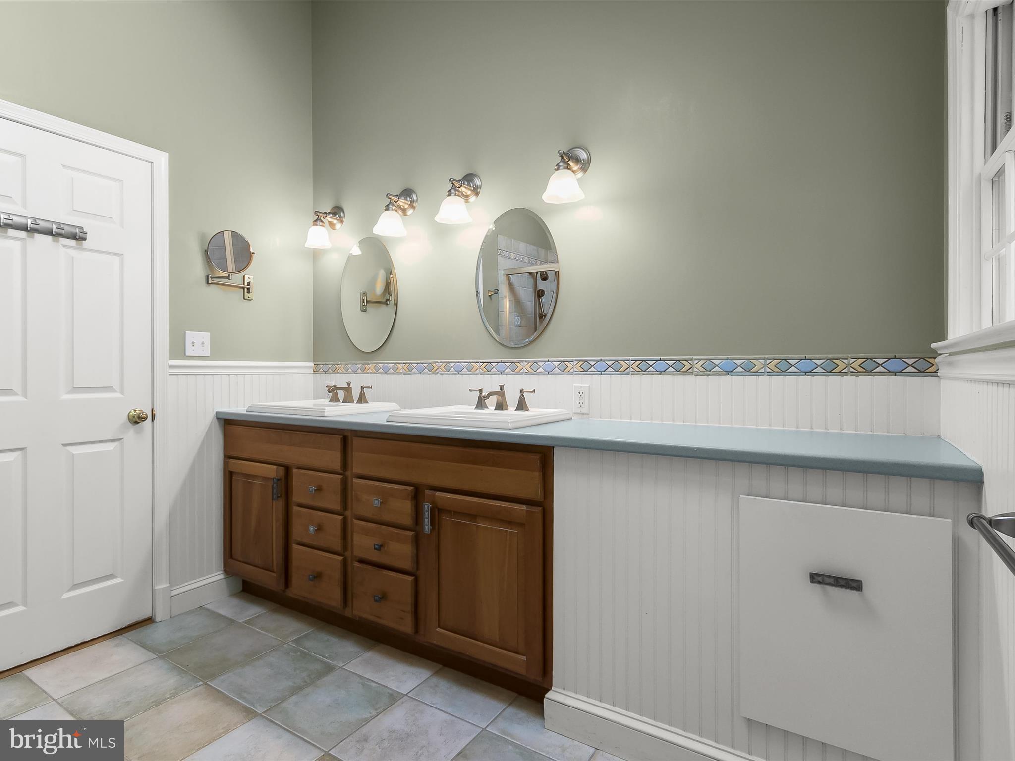 EDGEWOOD - Residential