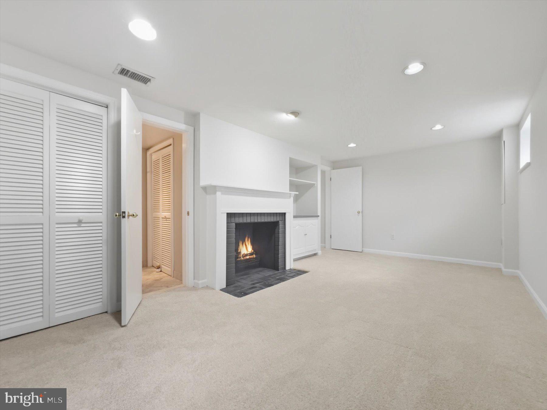 EDGEWOOD - Residential