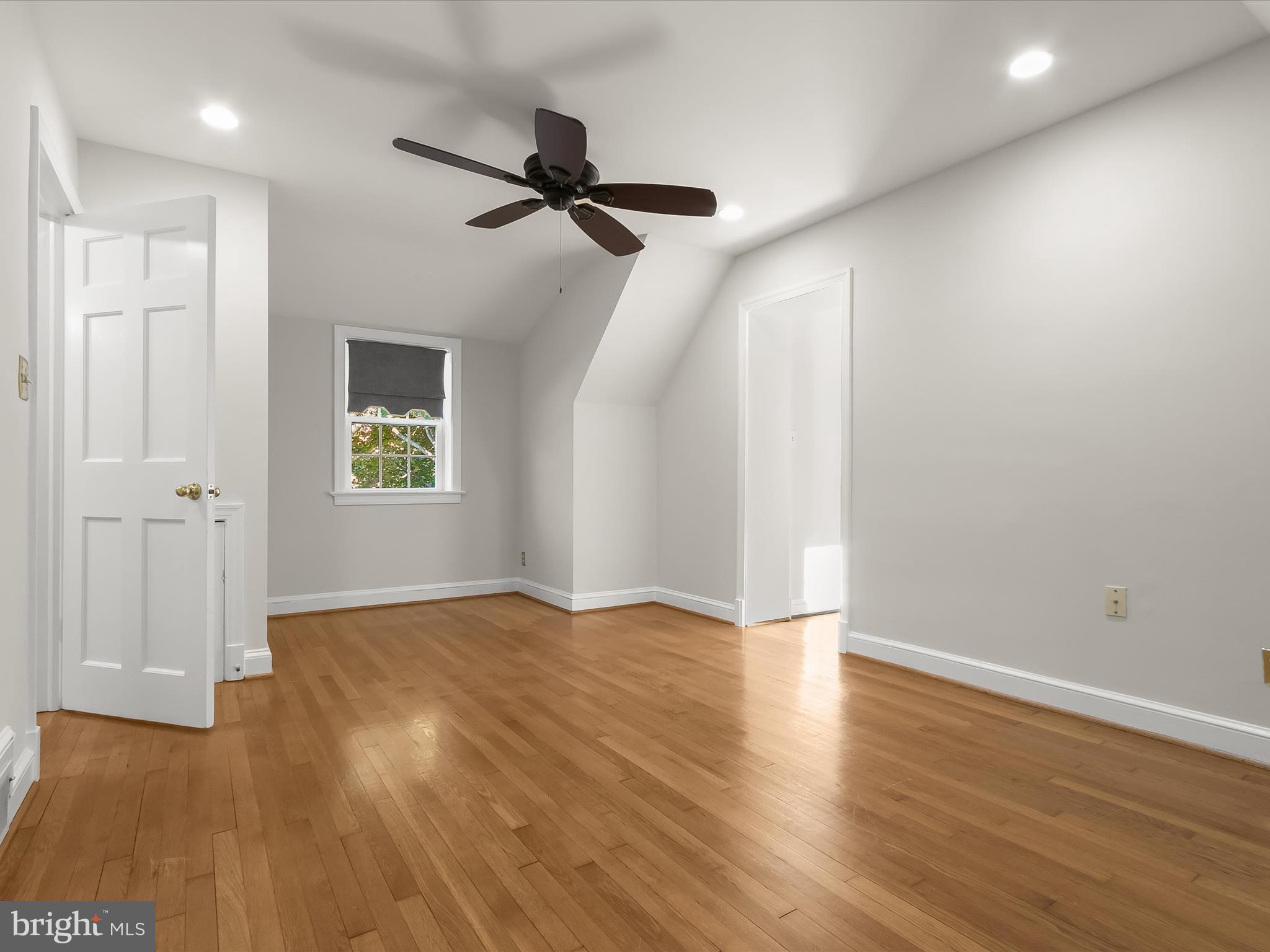 EDGEWOOD - Residential