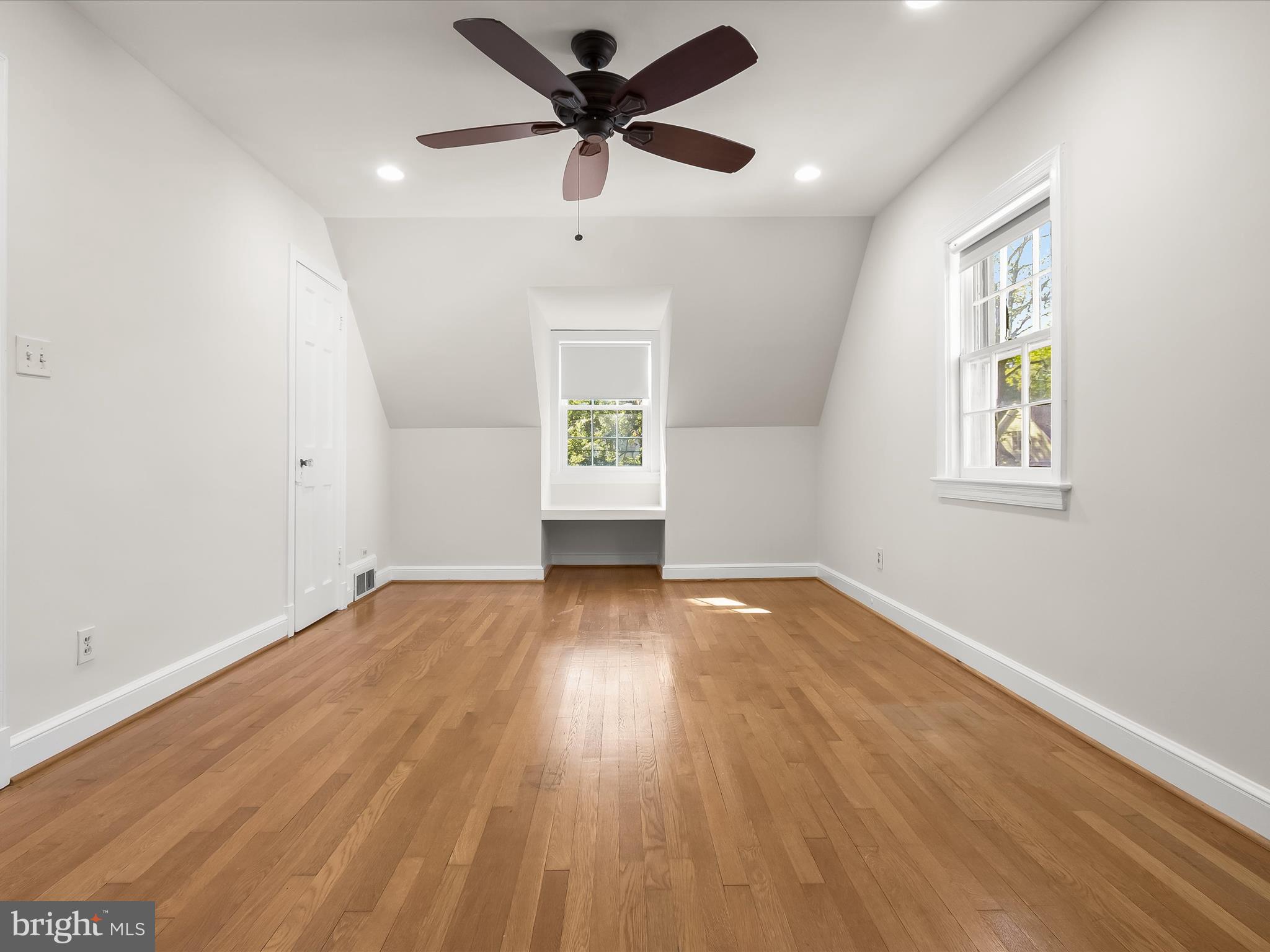 EDGEWOOD - Residential