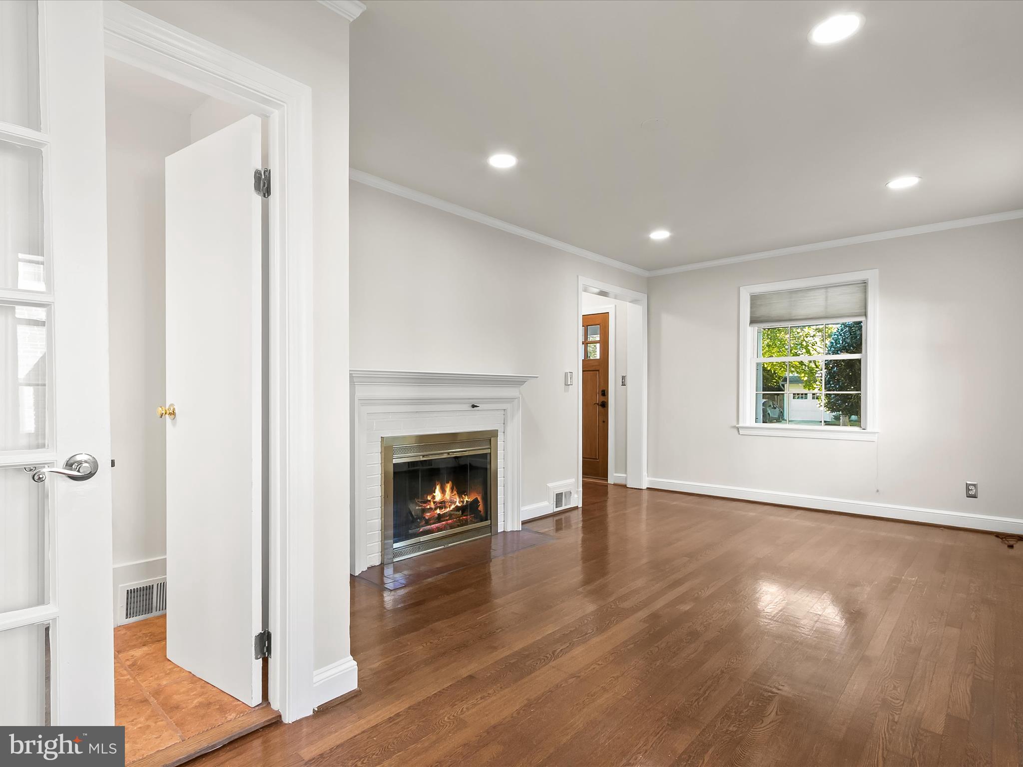 EDGEWOOD - Residential