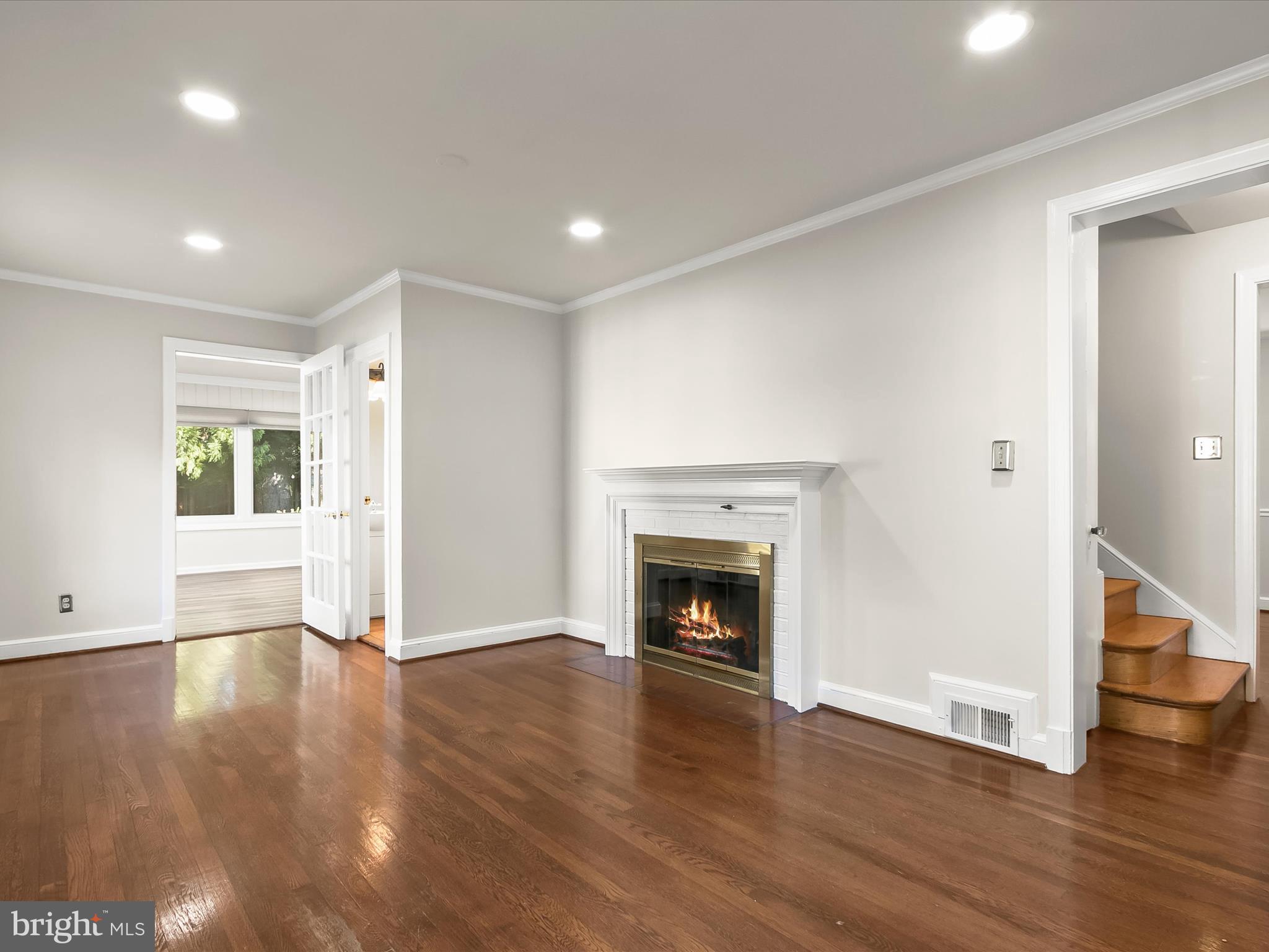 EDGEWOOD - Residential