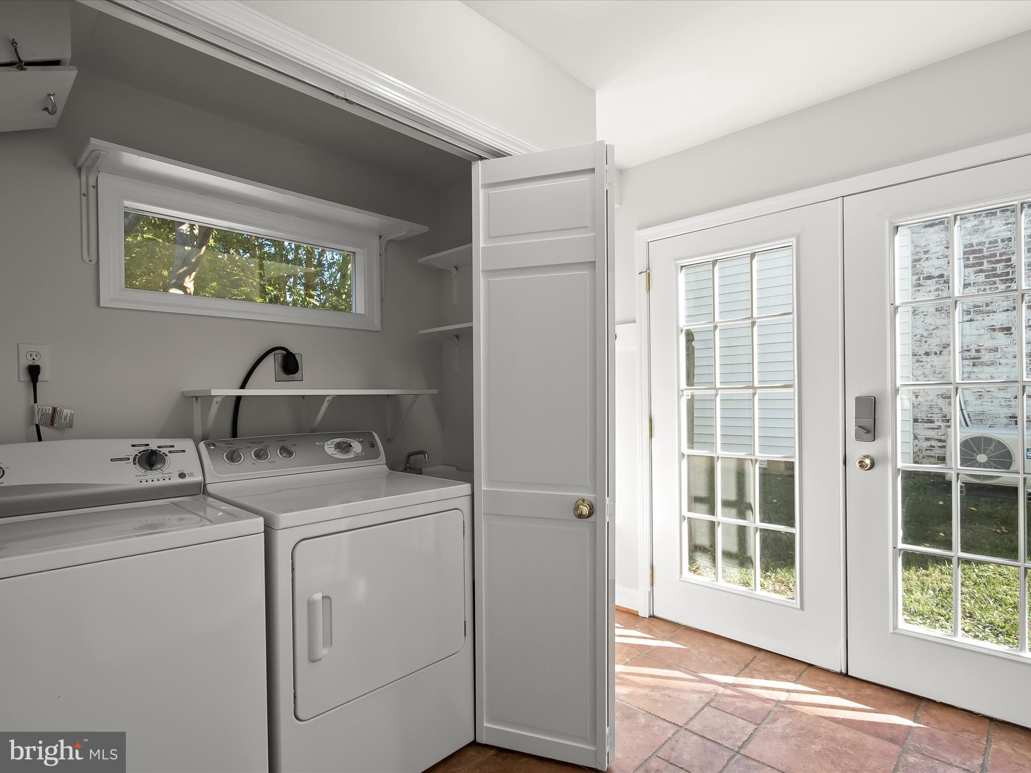 EDGEWOOD - Residential