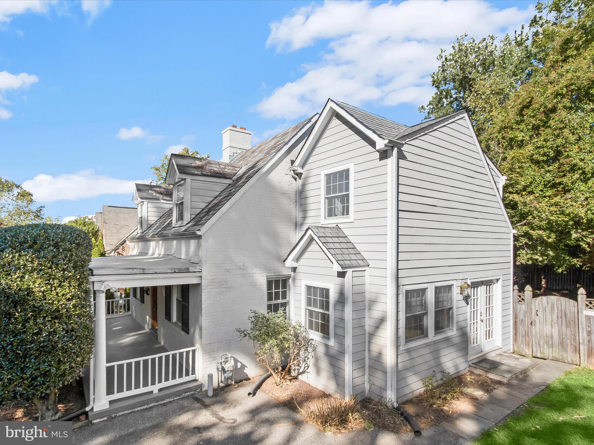 EDGEWOOD - Residential