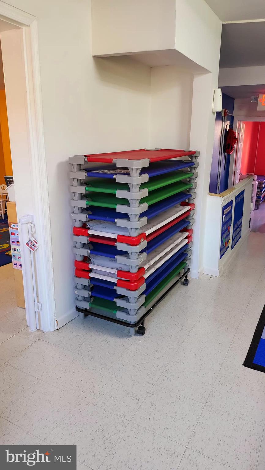 GERMANTOWN - Commercial Sale