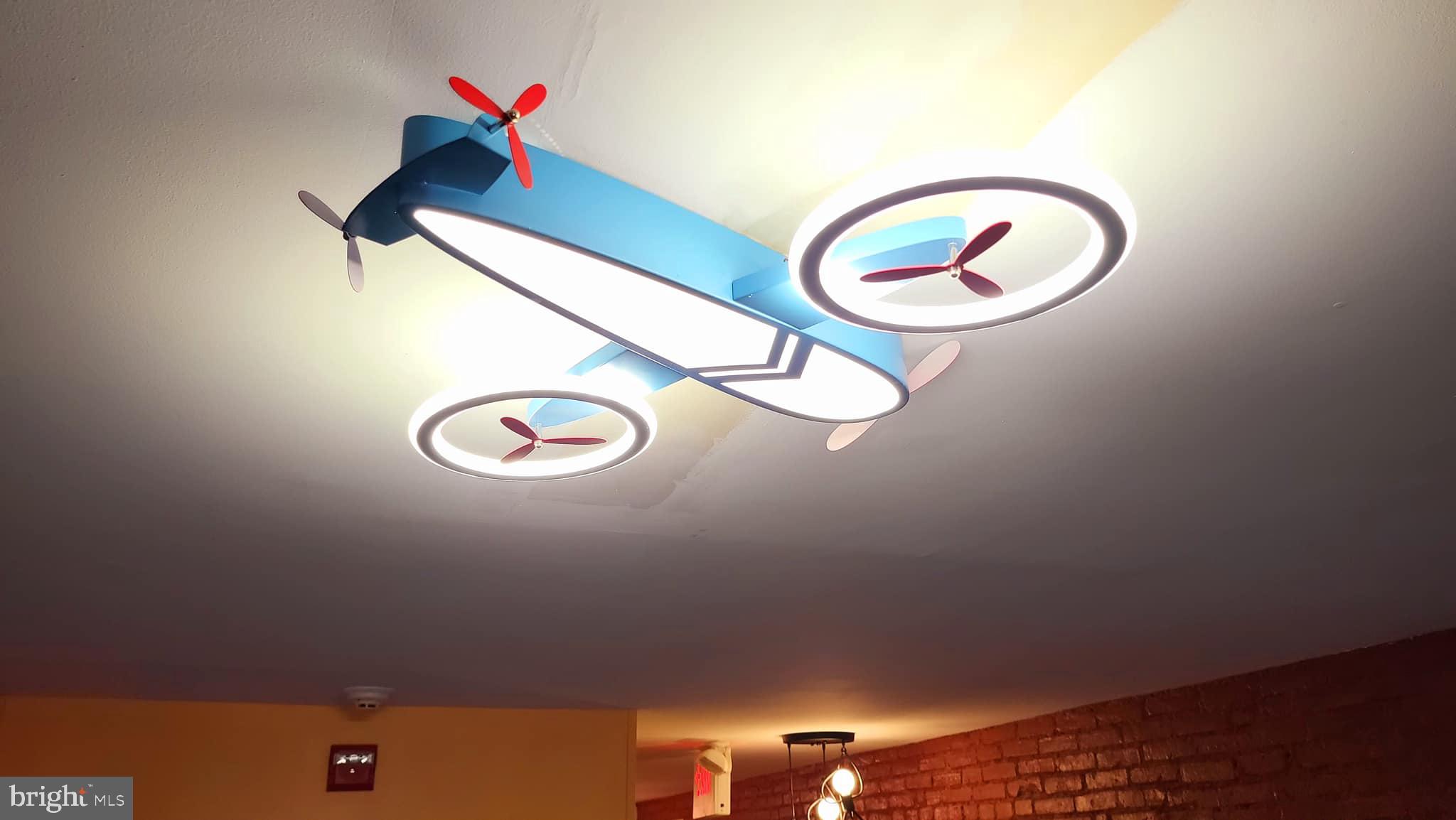 GERMANTOWN - Commercial Sale