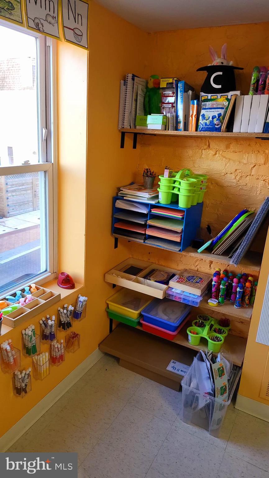 GERMANTOWN - Commercial Sale