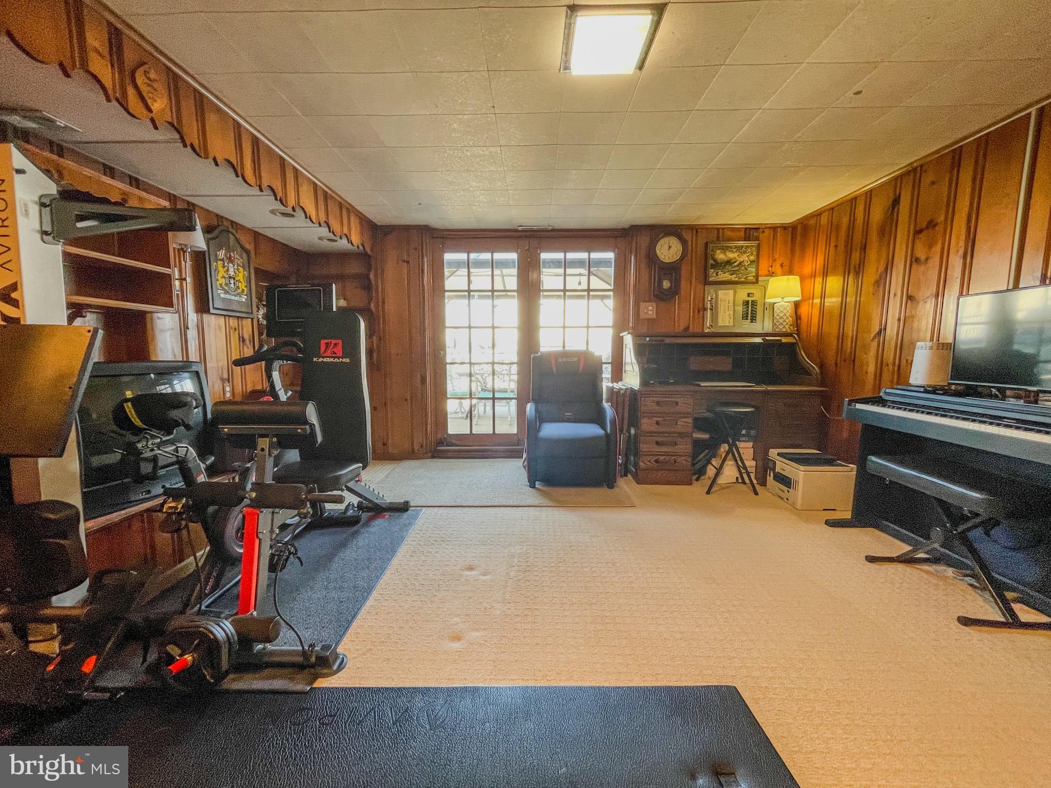 ACADEMY GARDENS - Residential