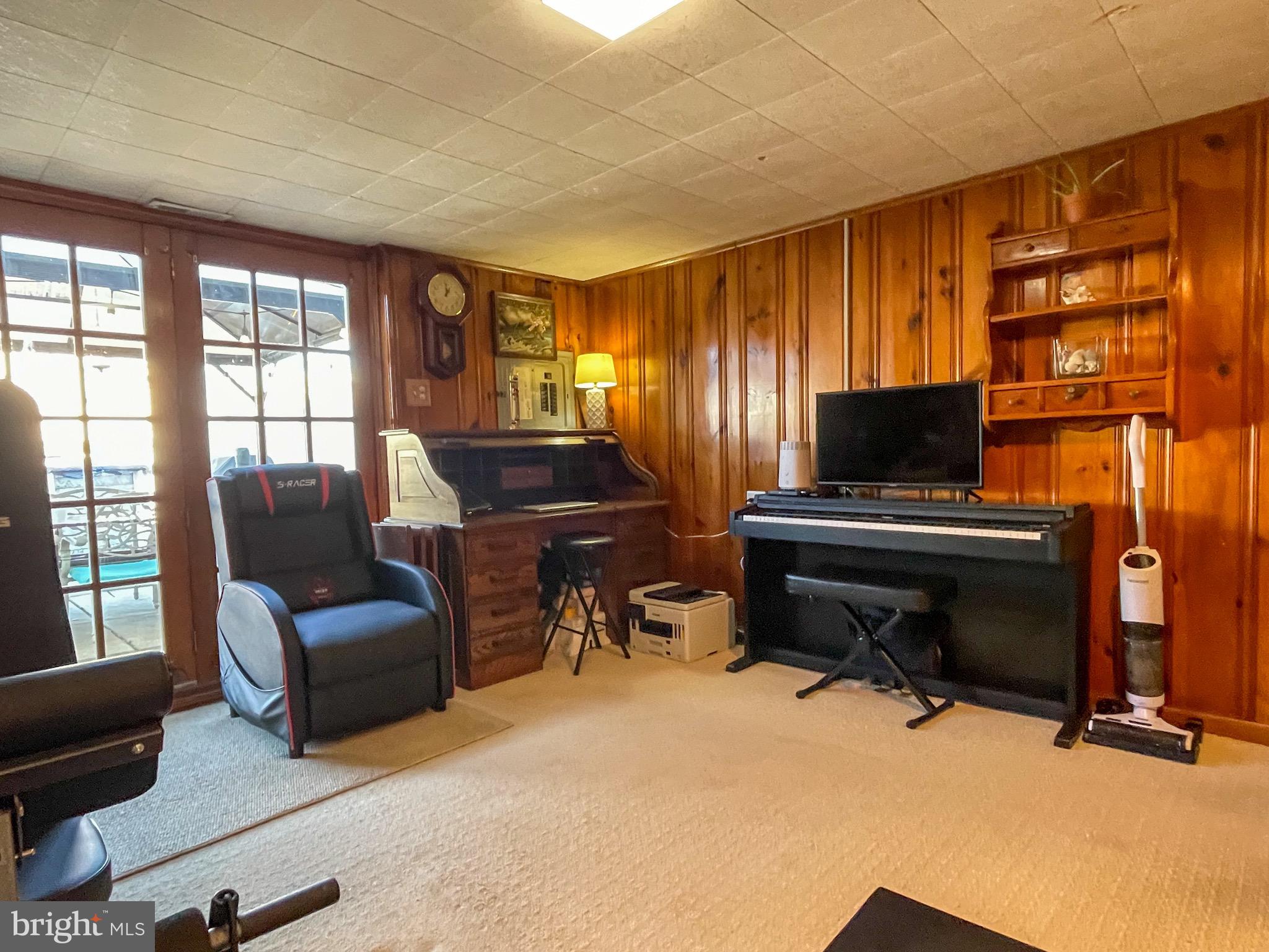 ACADEMY GARDENS - Residential