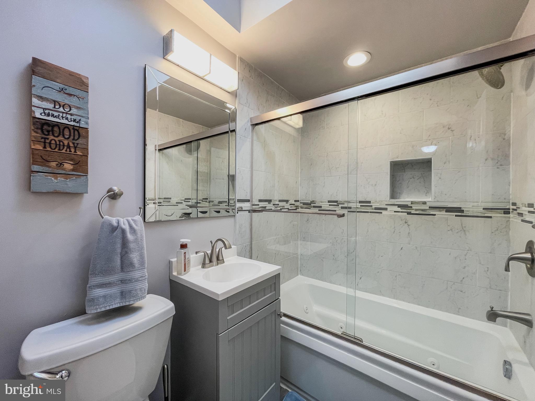 ACADEMY GARDENS - Residential