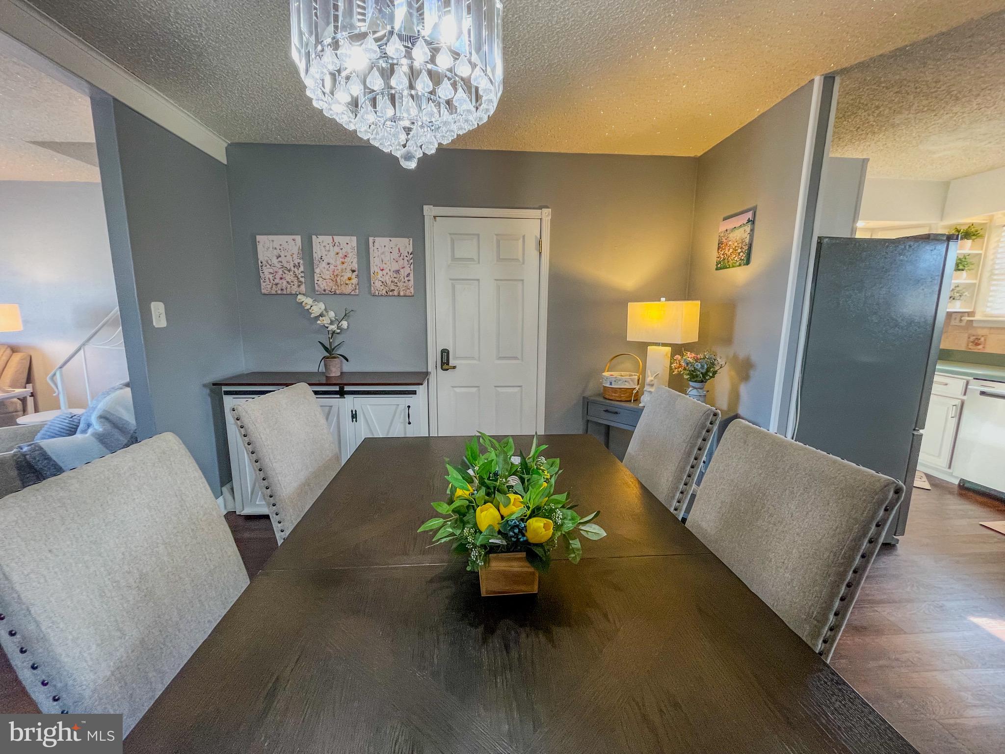 ACADEMY GARDENS - Residential