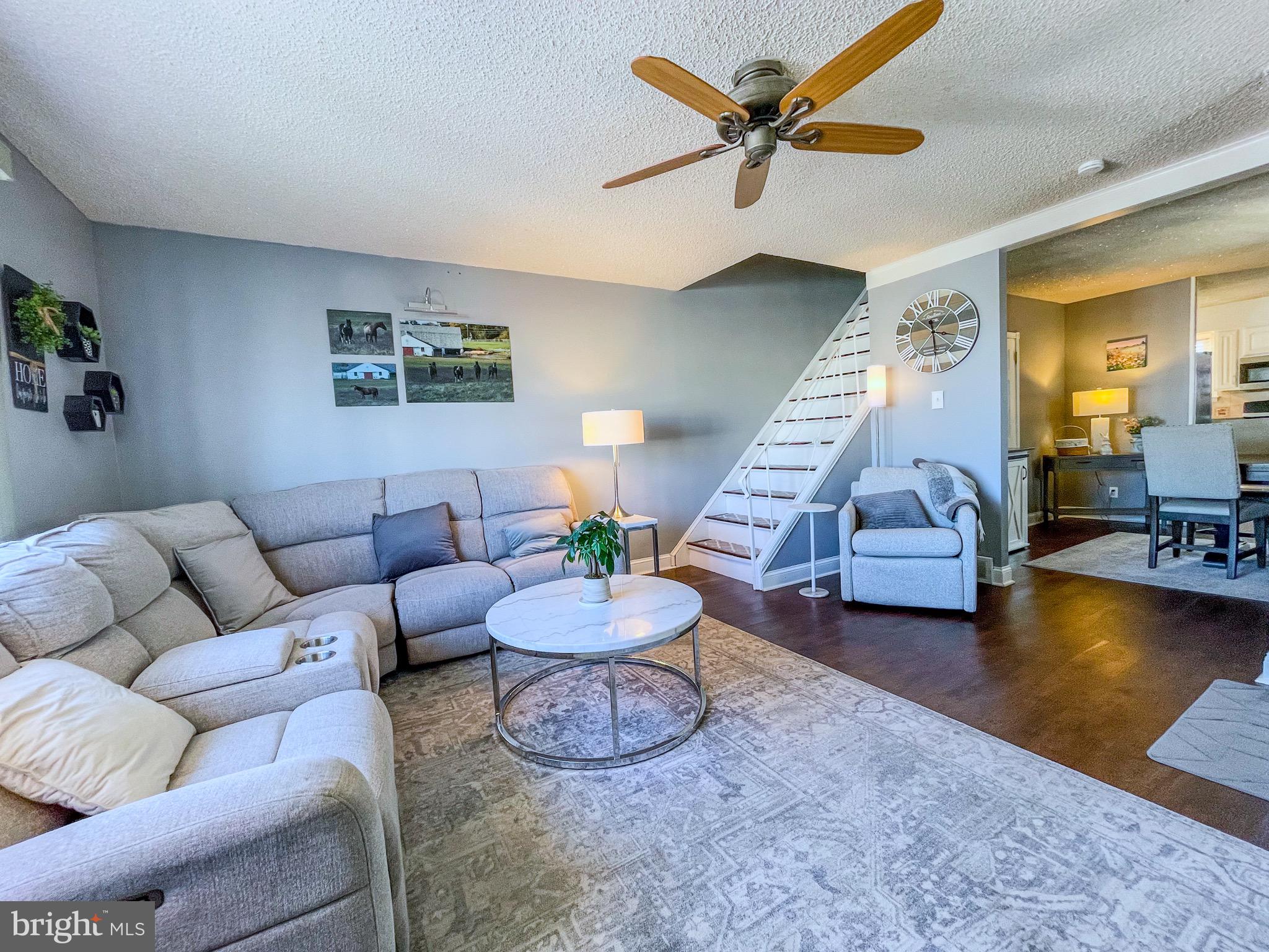 ACADEMY GARDENS - Residential