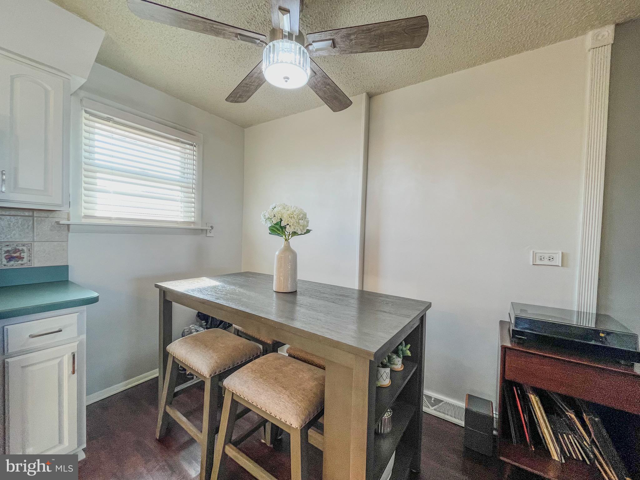 ACADEMY GARDENS - Residential