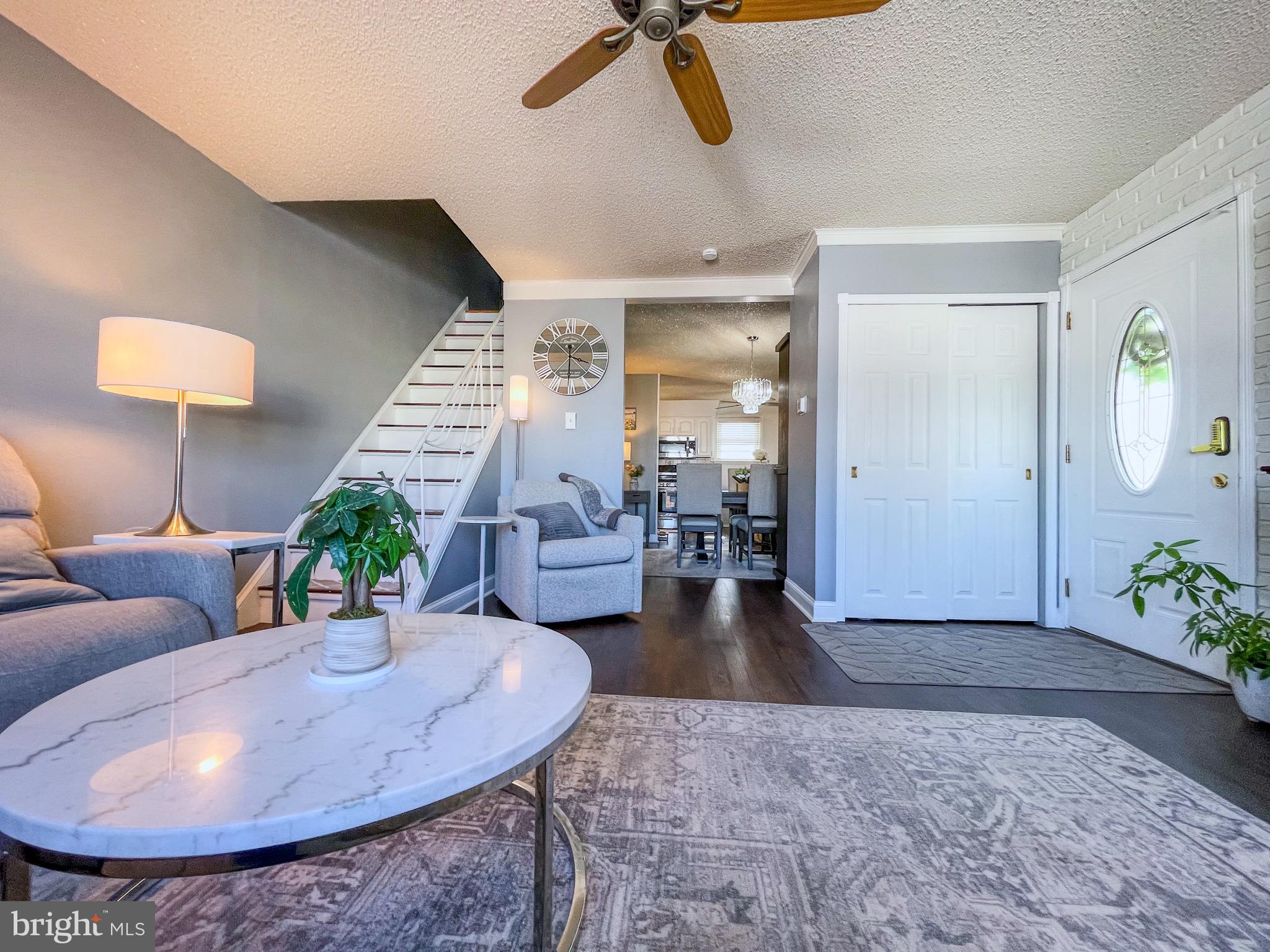 ACADEMY GARDENS - Residential