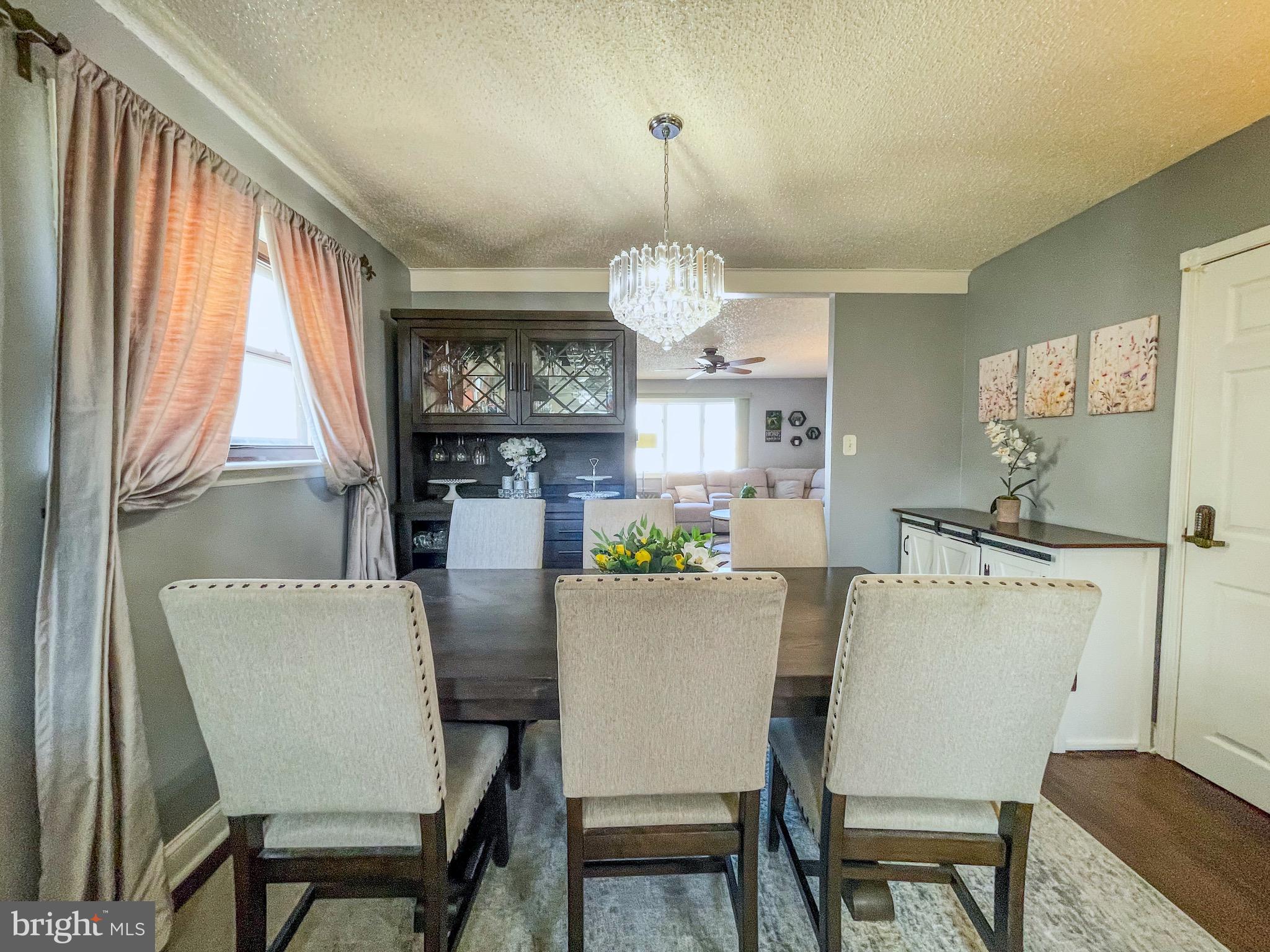 ACADEMY GARDENS - Residential