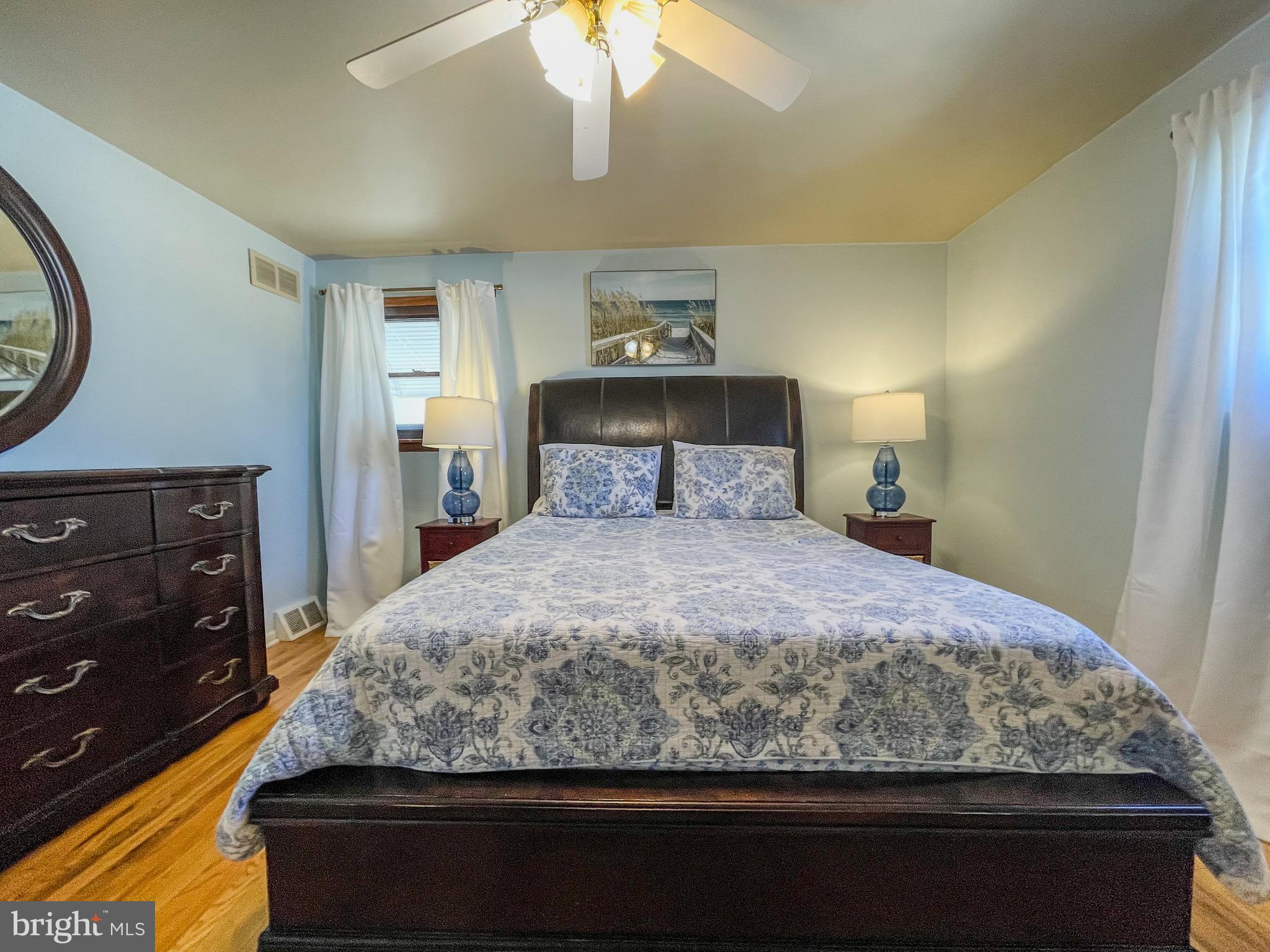 ACADEMY GARDENS - Residential