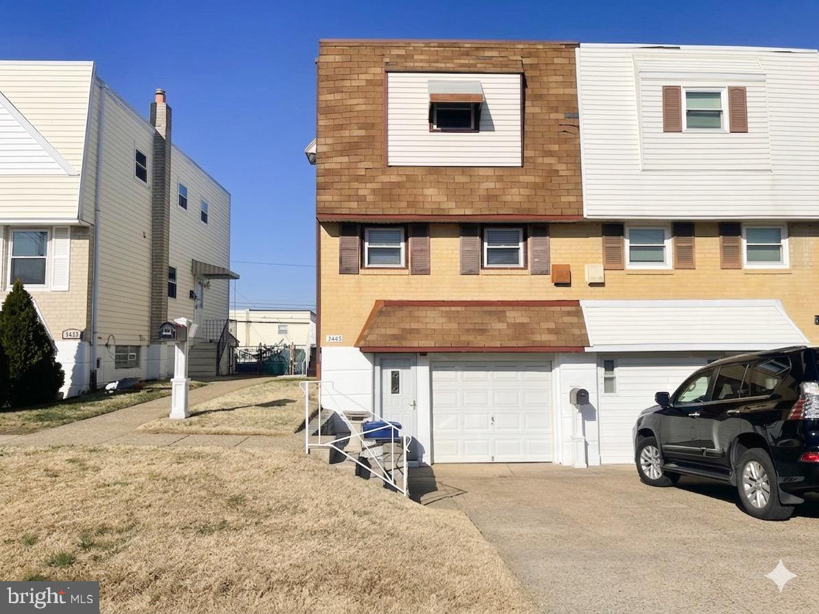 ACADEMY GARDENS - Residential