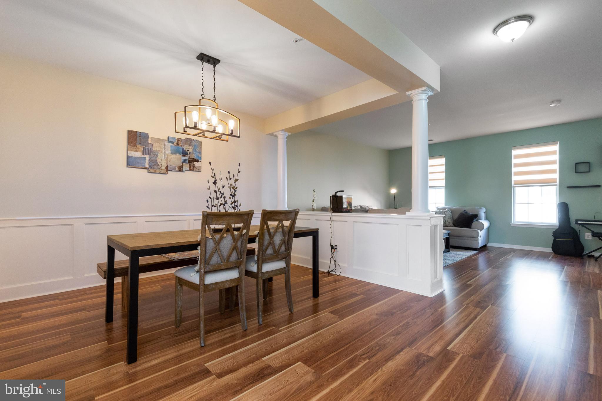 LEE SQUARE - Residential