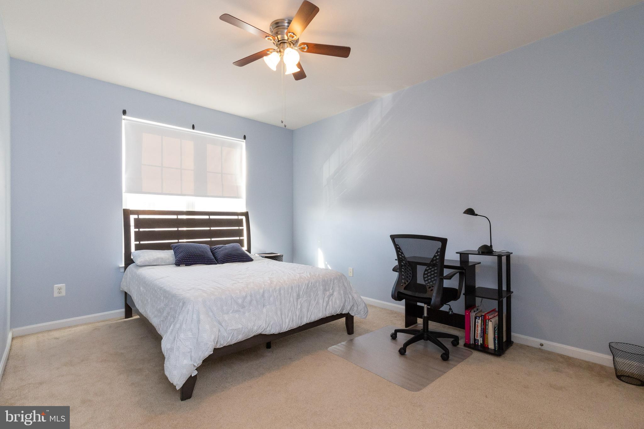 LEE SQUARE - Residential