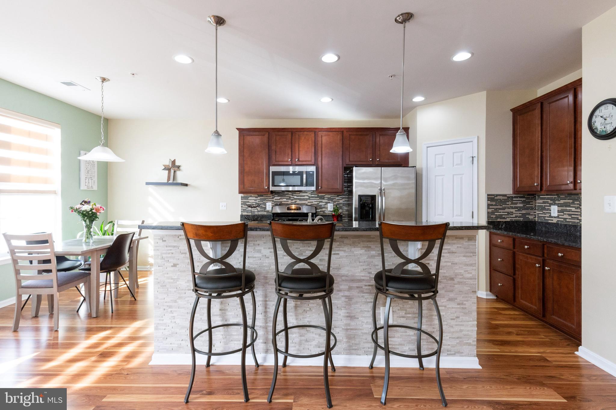 LEE SQUARE - Residential