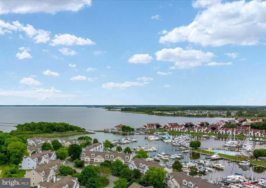 BAYSIDE MARINA - Residential