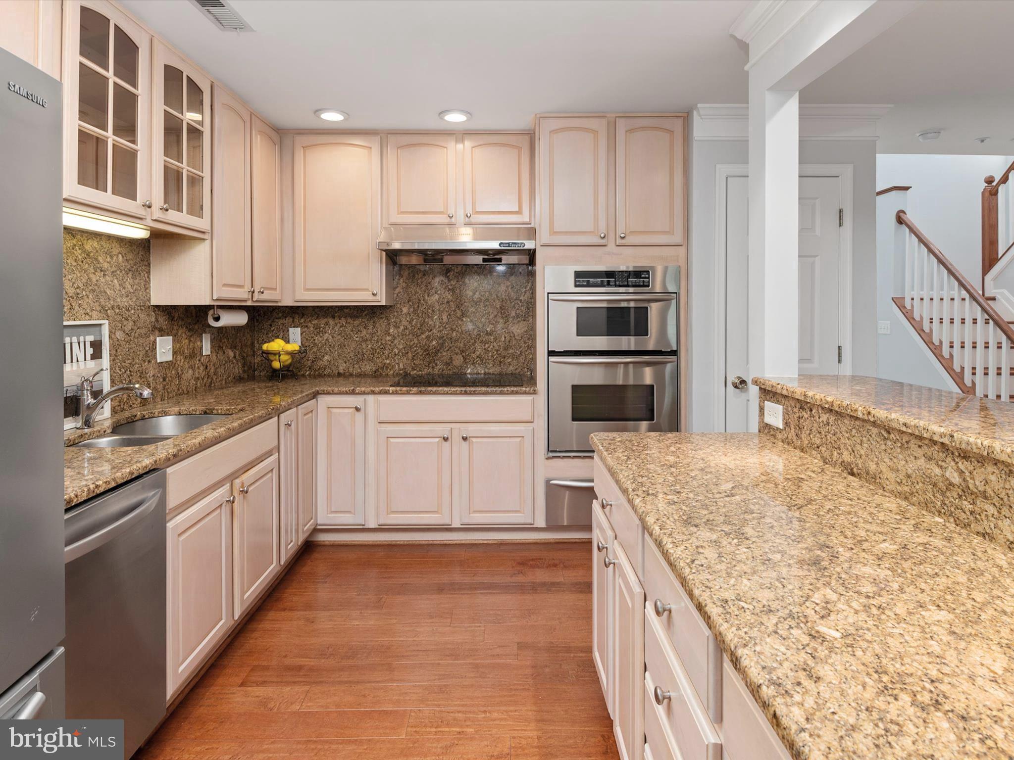 BAYSIDE MARINA - Residential