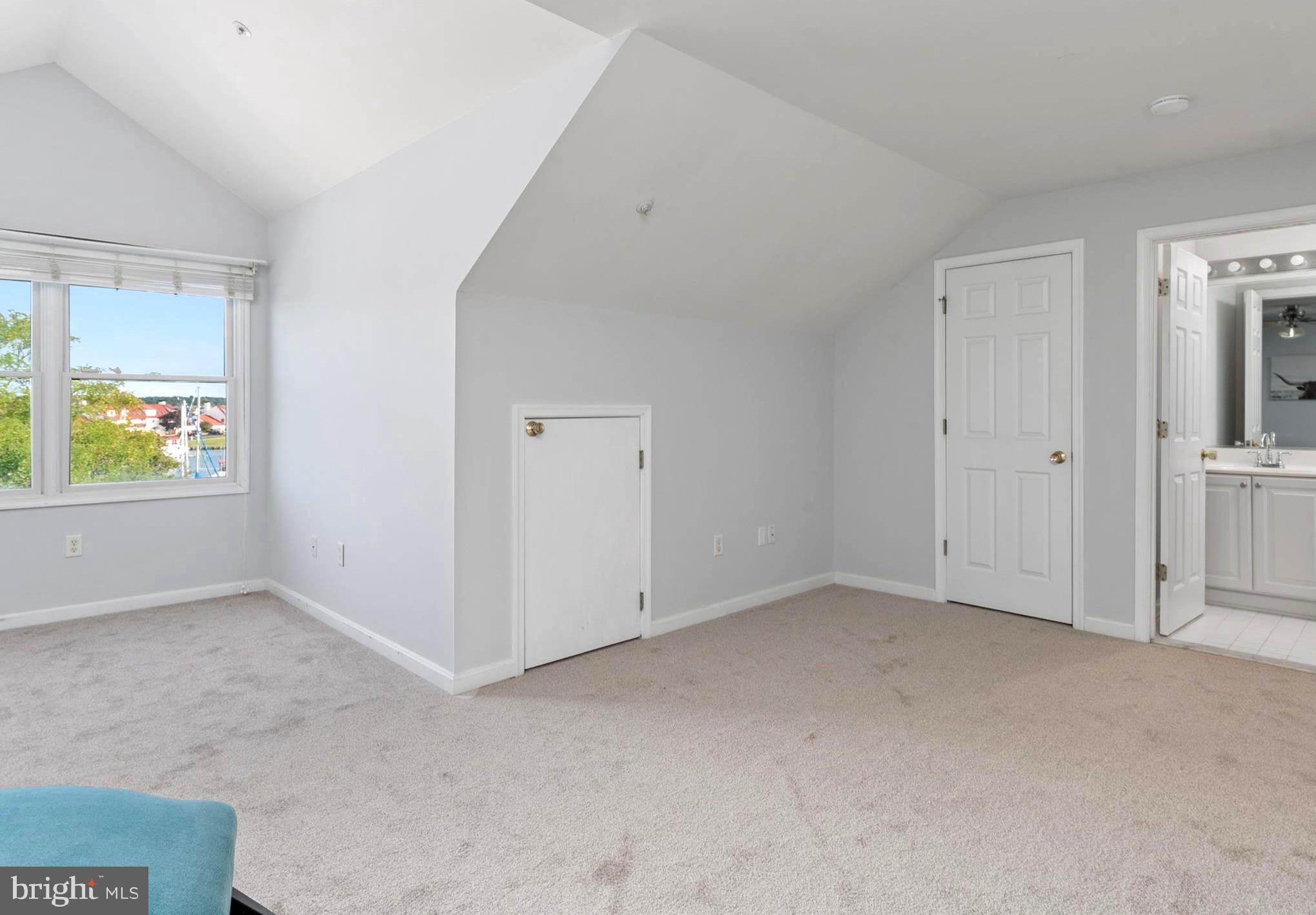 BAYSIDE MARINA - Residential