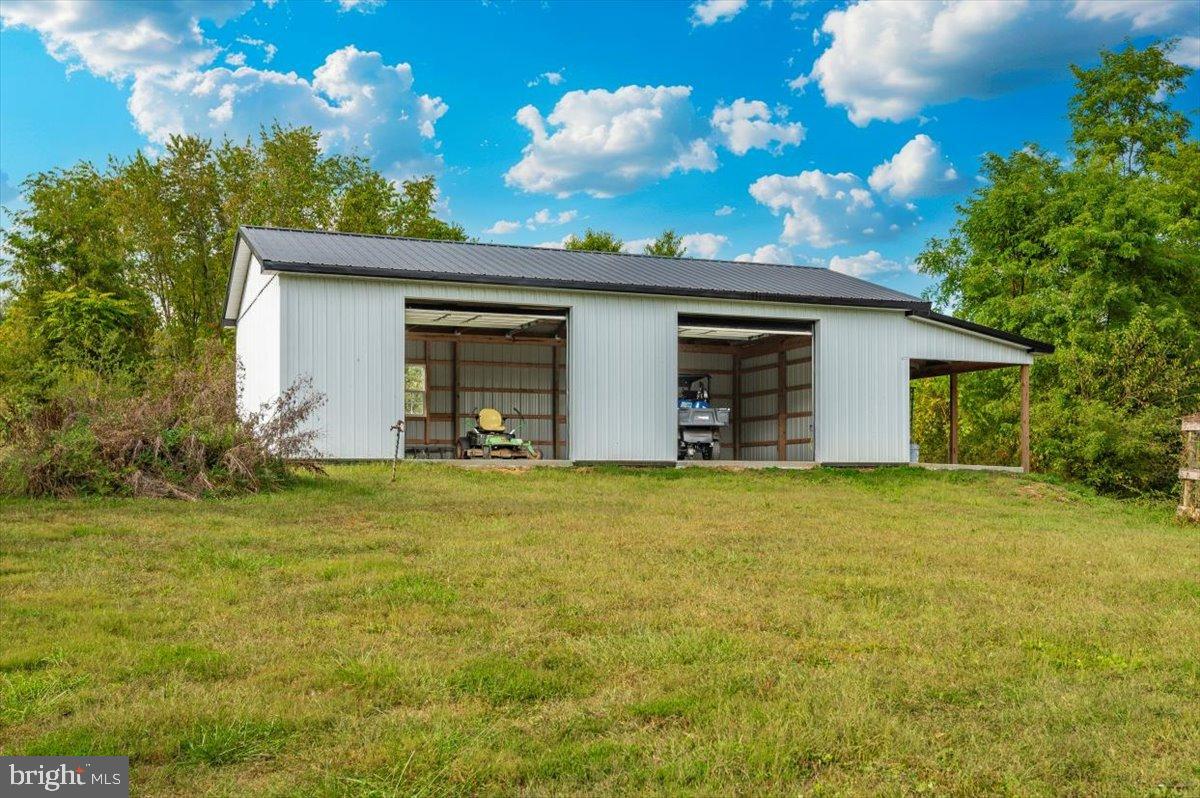 MYERSVILLE - Residential