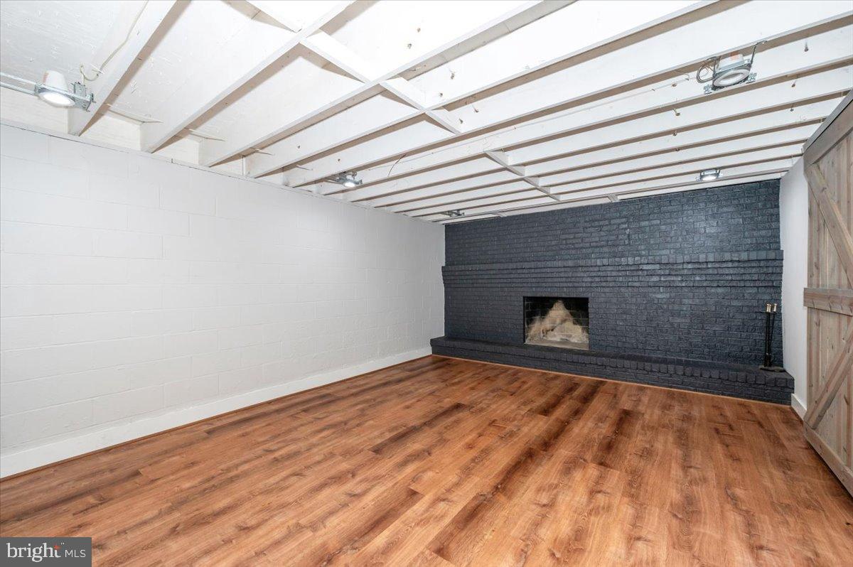 MYERSVILLE - Residential