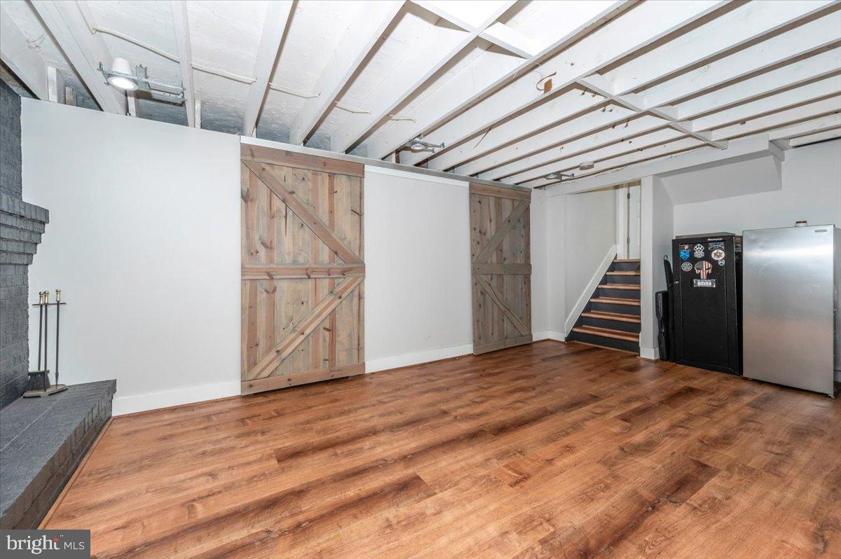 MYERSVILLE - Residential