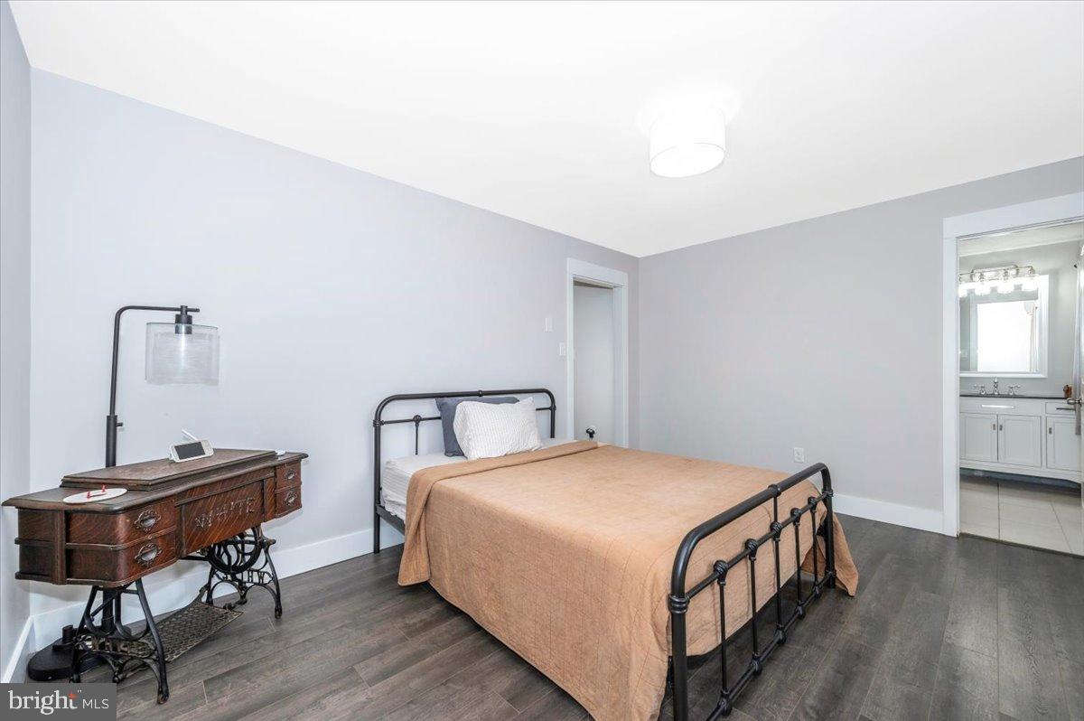 MYERSVILLE - Residential