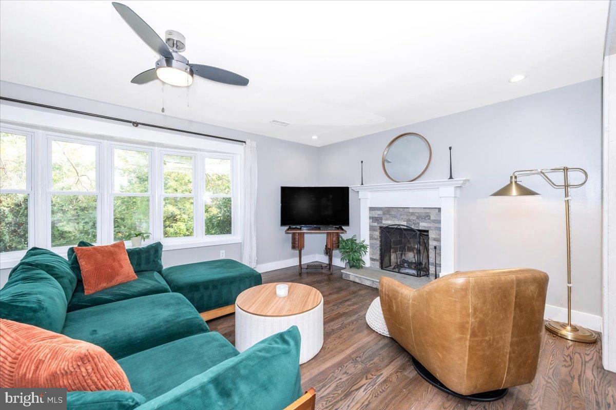 MYERSVILLE - Residential