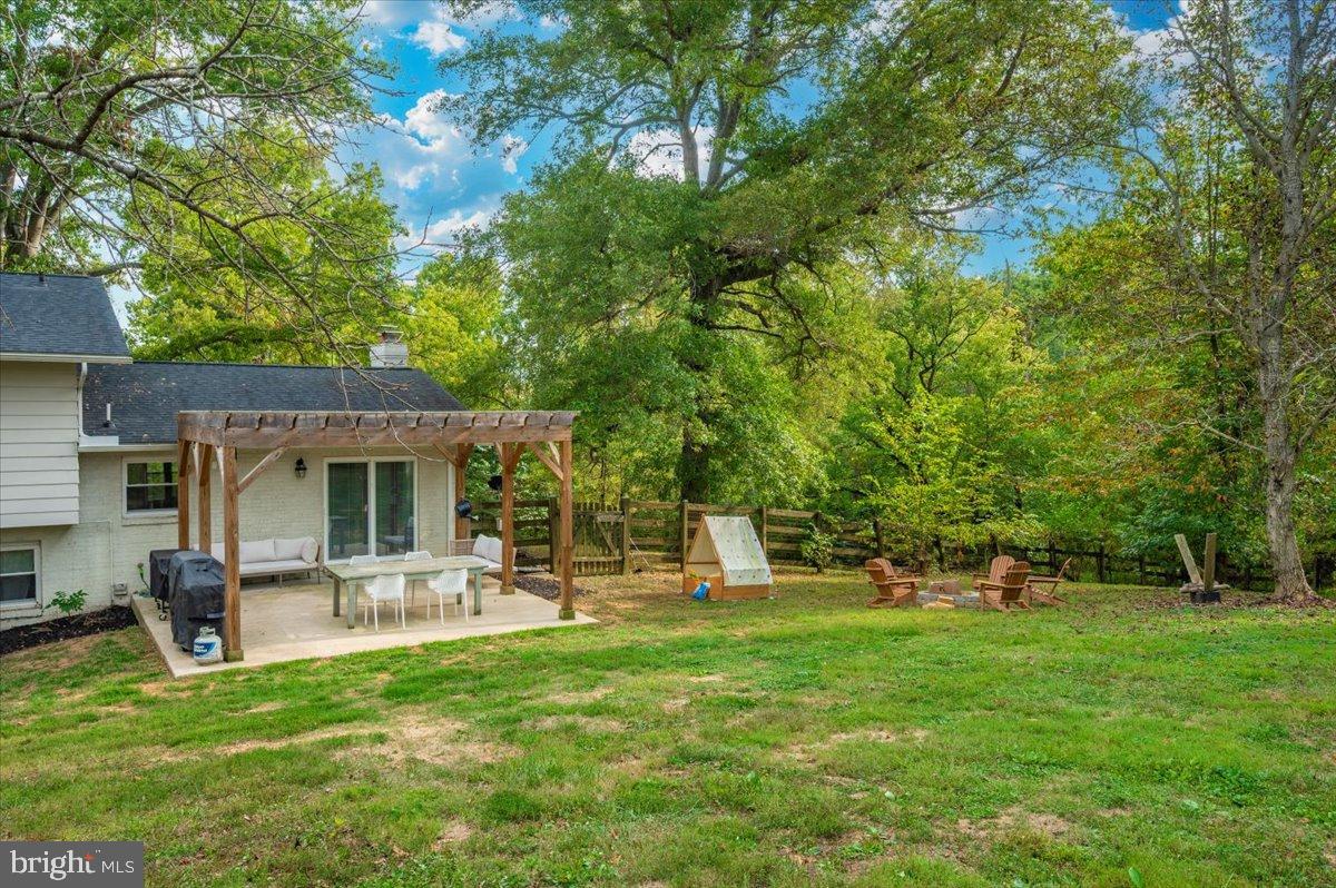 MYERSVILLE - Residential