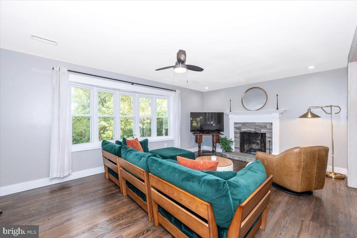 MYERSVILLE - Residential