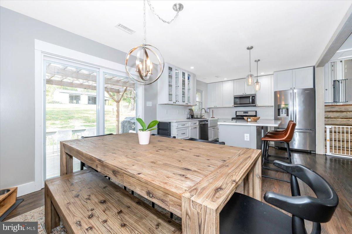 MYERSVILLE - Residential