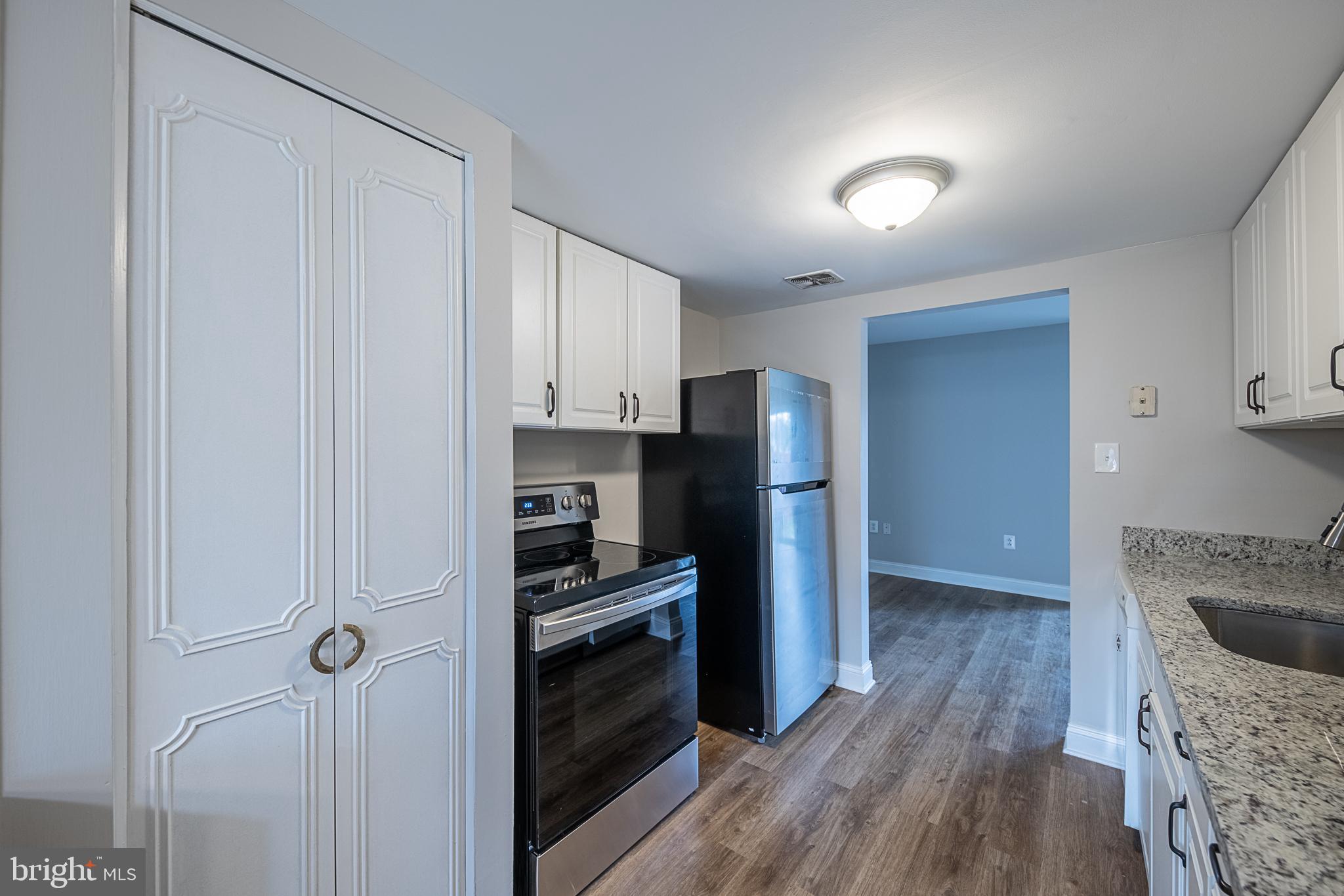 STERLING  PARK - Residential