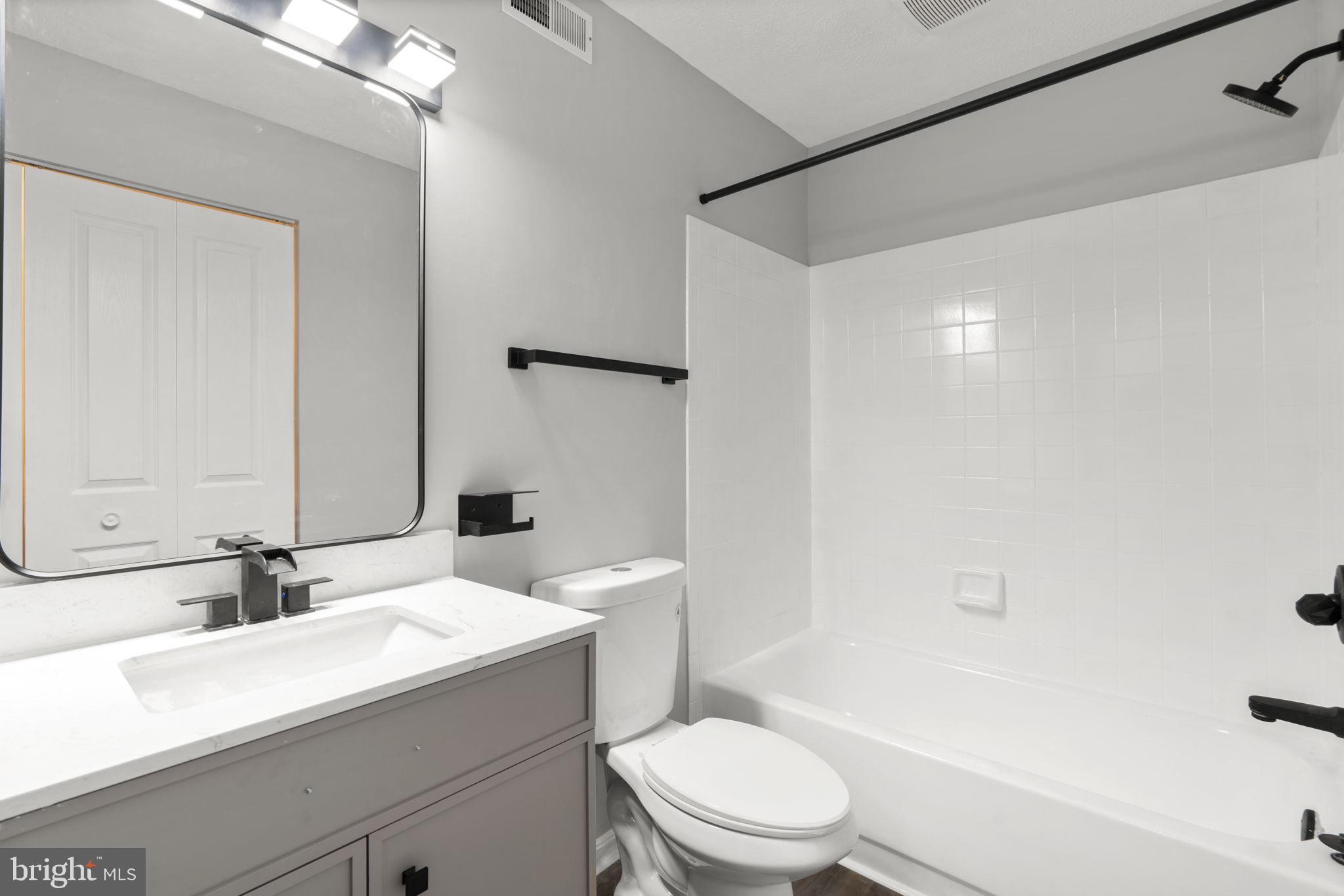 BOWLING BROOK FARMS - Residential