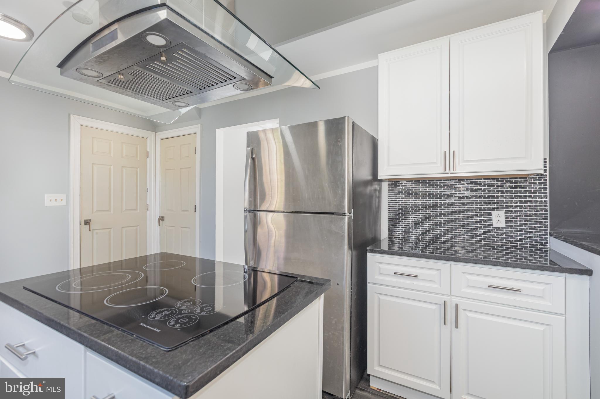 MT ALLEN HEIGHTS - Residential