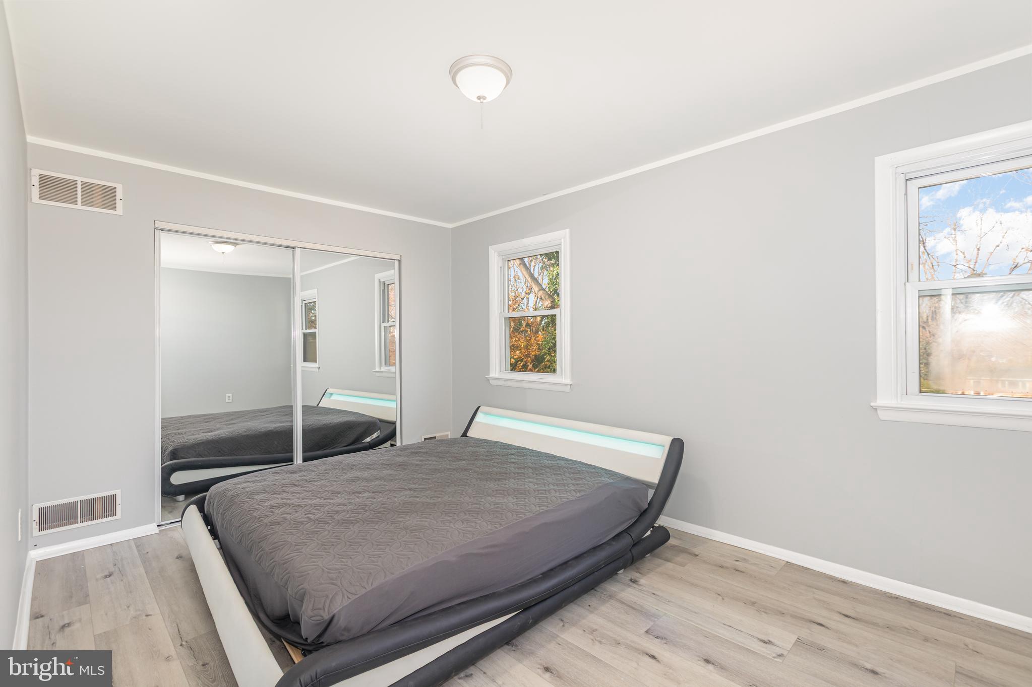 MT ALLEN HEIGHTS - Residential