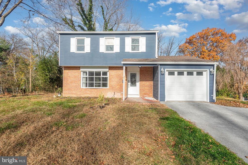 Photo of 14 Big Horn Ave, MECHANICSBURG, PA 17055 (MLS # PACB2049406)
